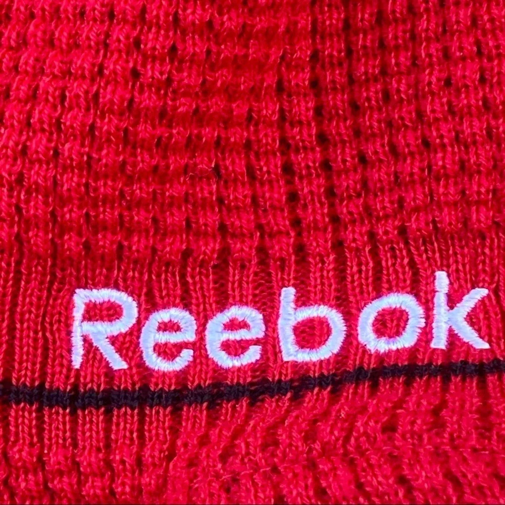 Chicago Blackhawks Hockey Girls‎ Red Reebok Reversible  Knit Hat New with Tags